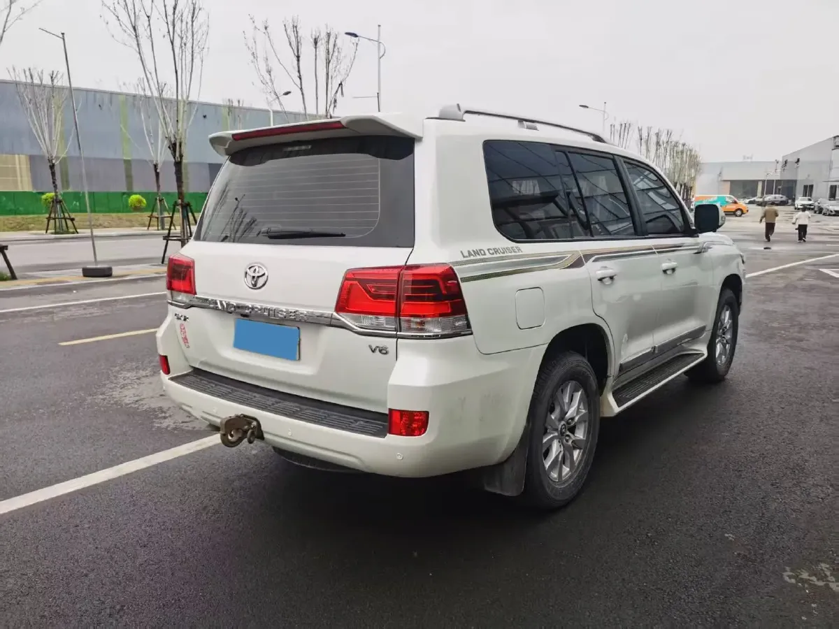 2019 Chevrolet Trax 1.0T 125HP L3 6AT,autocango,china used car exporter,china ev exporter,chinese used car exporter,chinese used ev exporter