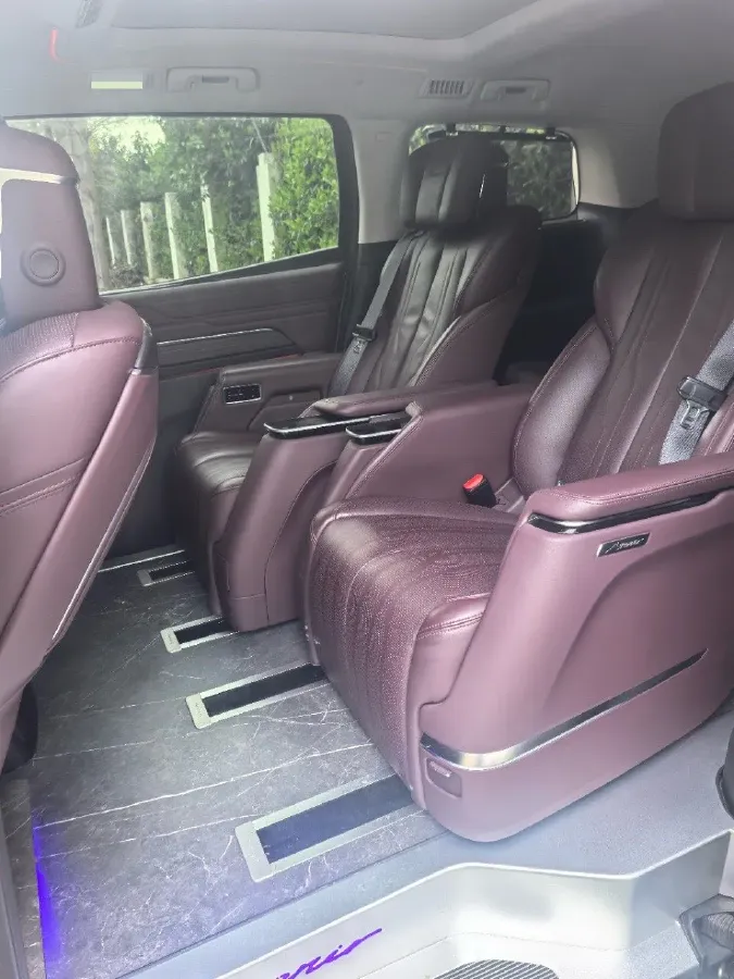 2023 Buick Century 2.0T 237HP L4 9AT,autocango,china used car exporter,china ev exporter,chinese used car exporter,chinese used ev exporter