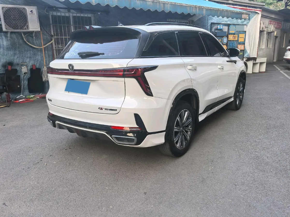 2023 ChangAn CS75 Plus 1.5T 188HP L4 8AT,autocango,china used car exporter,china ev exporter,chinese used car exporter,chinese used ev exporter