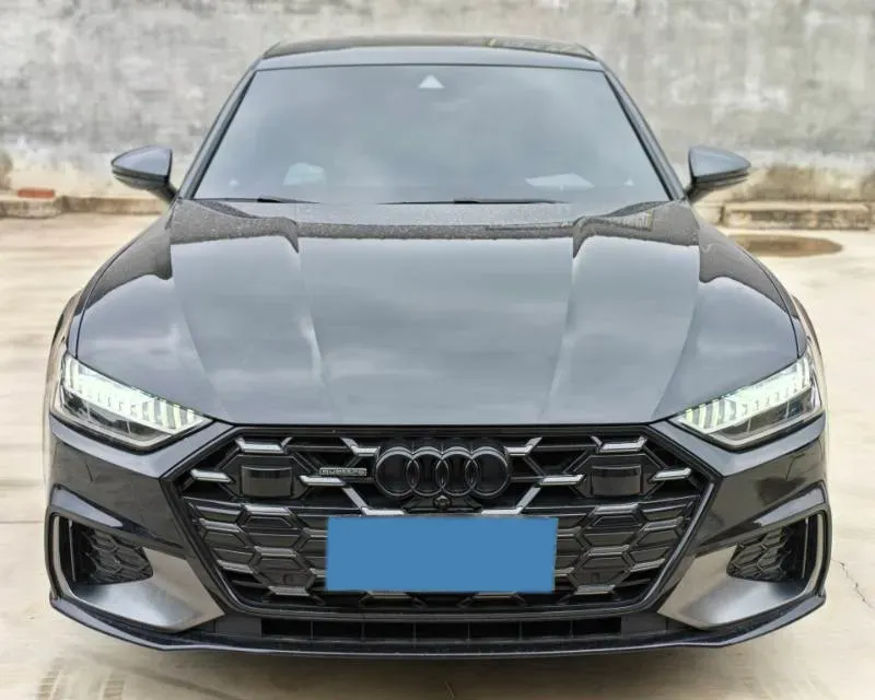 2024 Audi A7L 2.0T 245HP L4 7DCT,autocango,china used car exporter,china ev exporter,chinese used car exporter,chinese used ev exporter