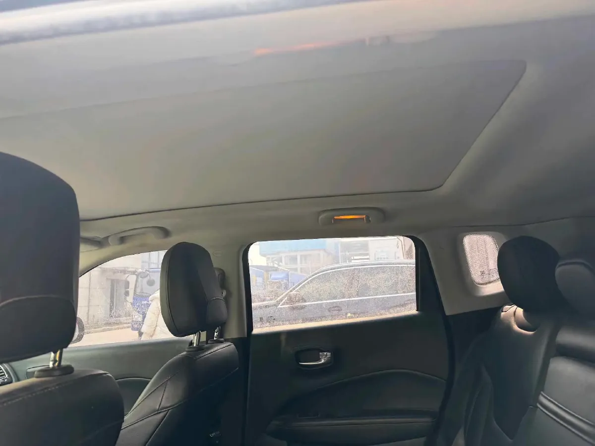 2020 Jeep Compass 1.3T 173HP L4 7DCT,autocango,china used car exporter,china ev exporter,chinese used car exporter,chinese used ev exporter