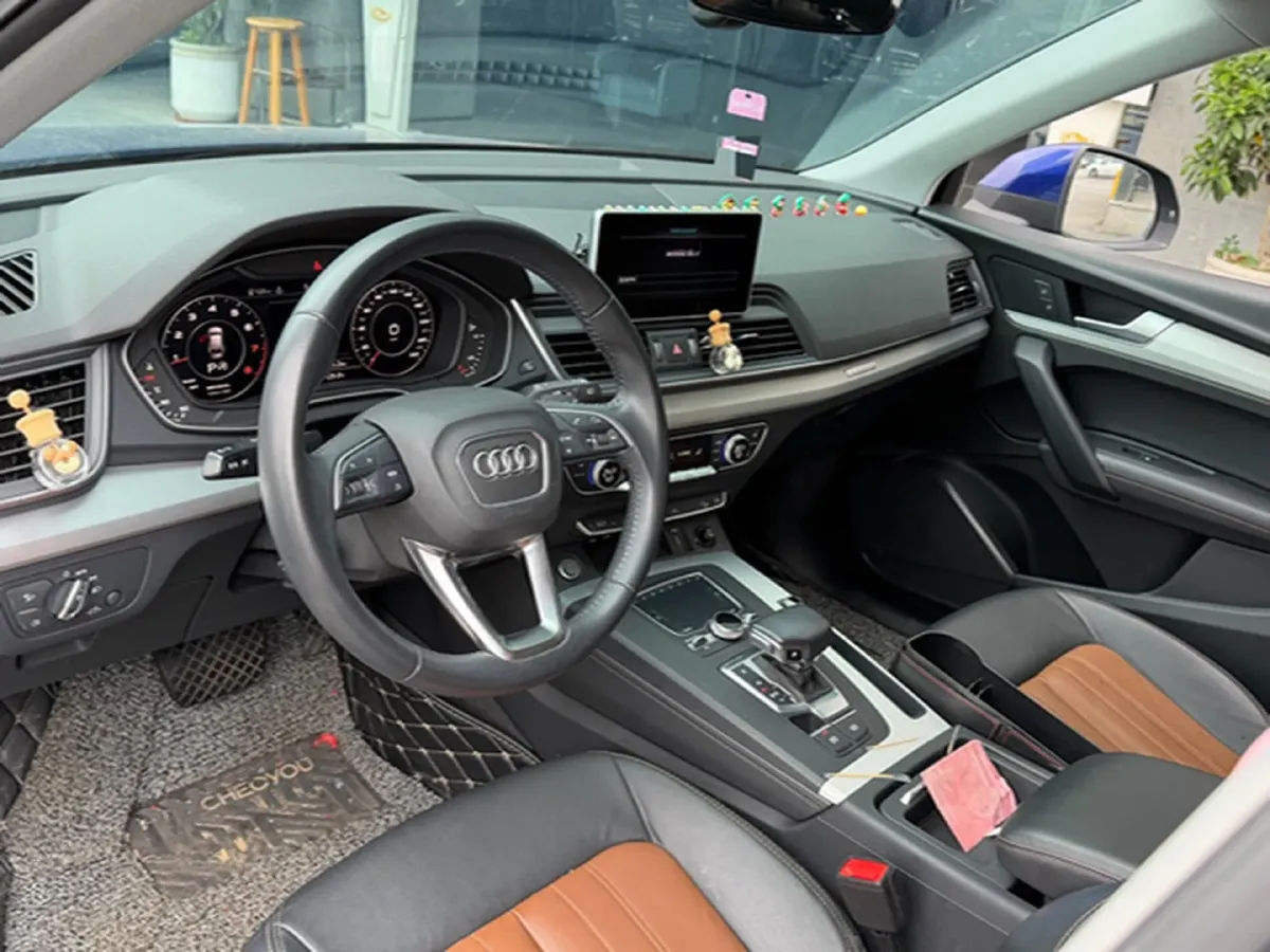 2020 Audi Q5L 2.0T 190HP L4 7DCT,autocango,china used car exporter,china ev exporter,chinese used car exporter,chinese used ev exporter