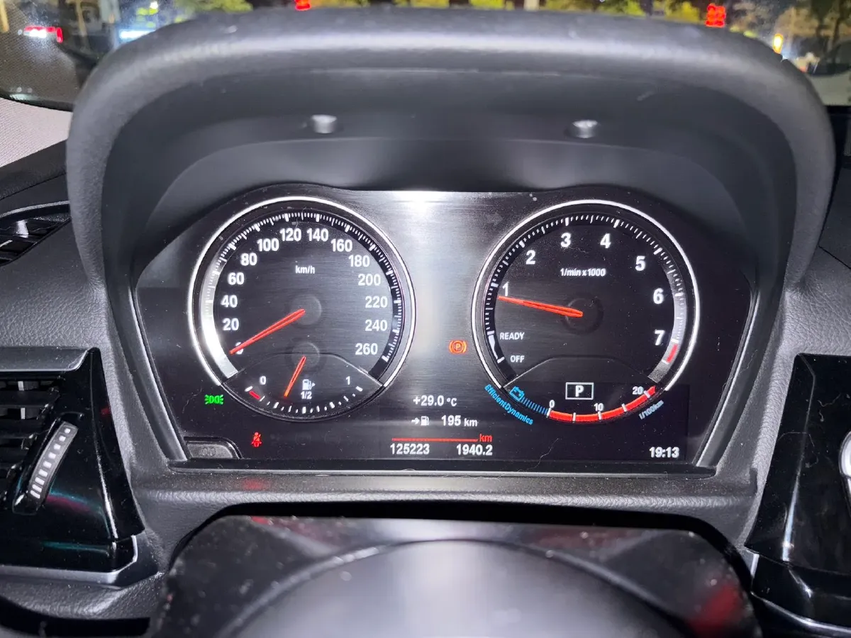 2022 BMW 1 Series 2.0T 192HP L4 7DCT,autocango,china used car exporter,china ev exporter,chinese used car exporter,chinese used ev exporter