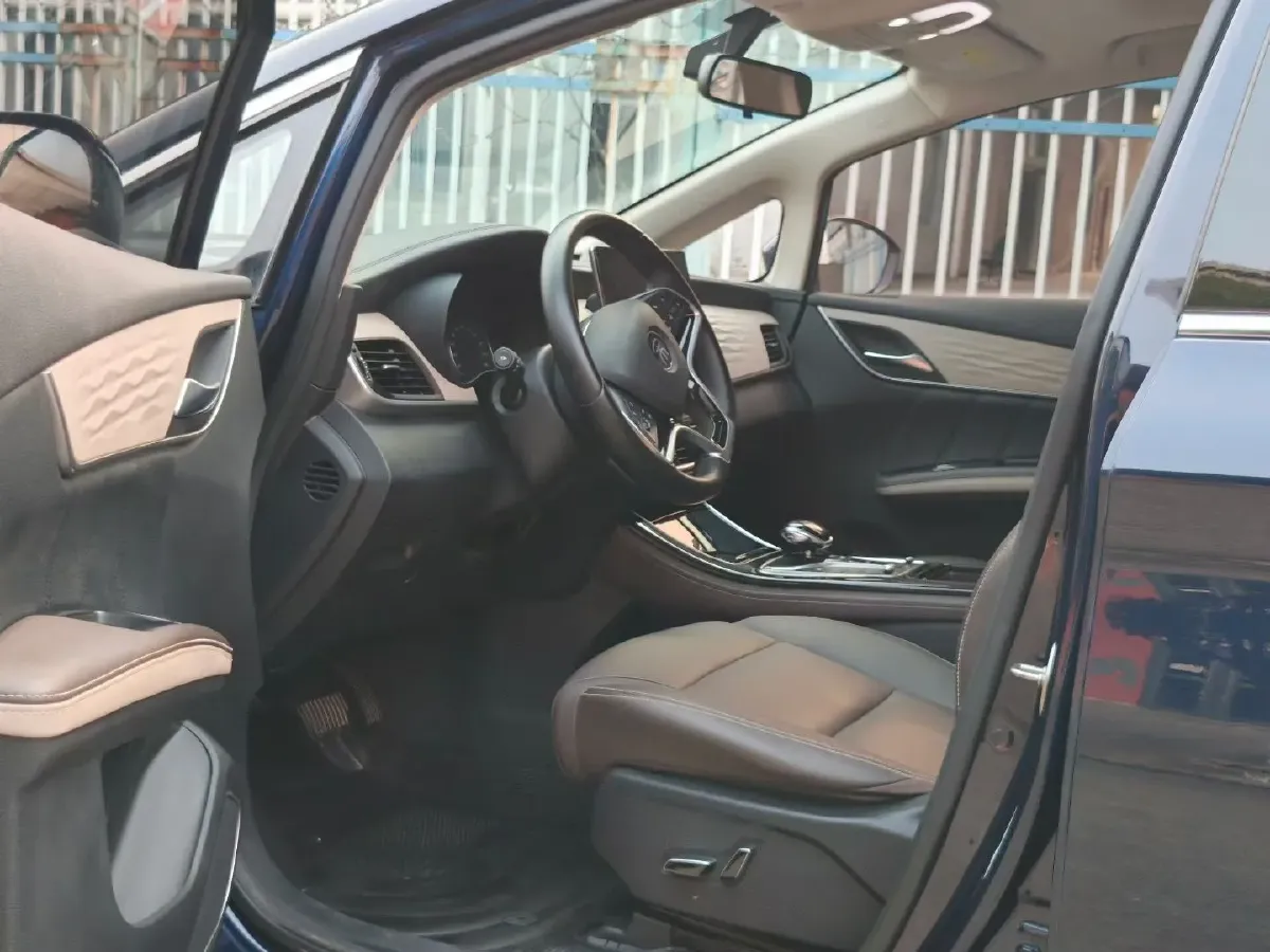 2022 Roewe RX5 MAX 2.0T 231HP L4 8AT,autocango,china used car exporter,china ev exporter,chinese used car exporter,chinese used ev exporter