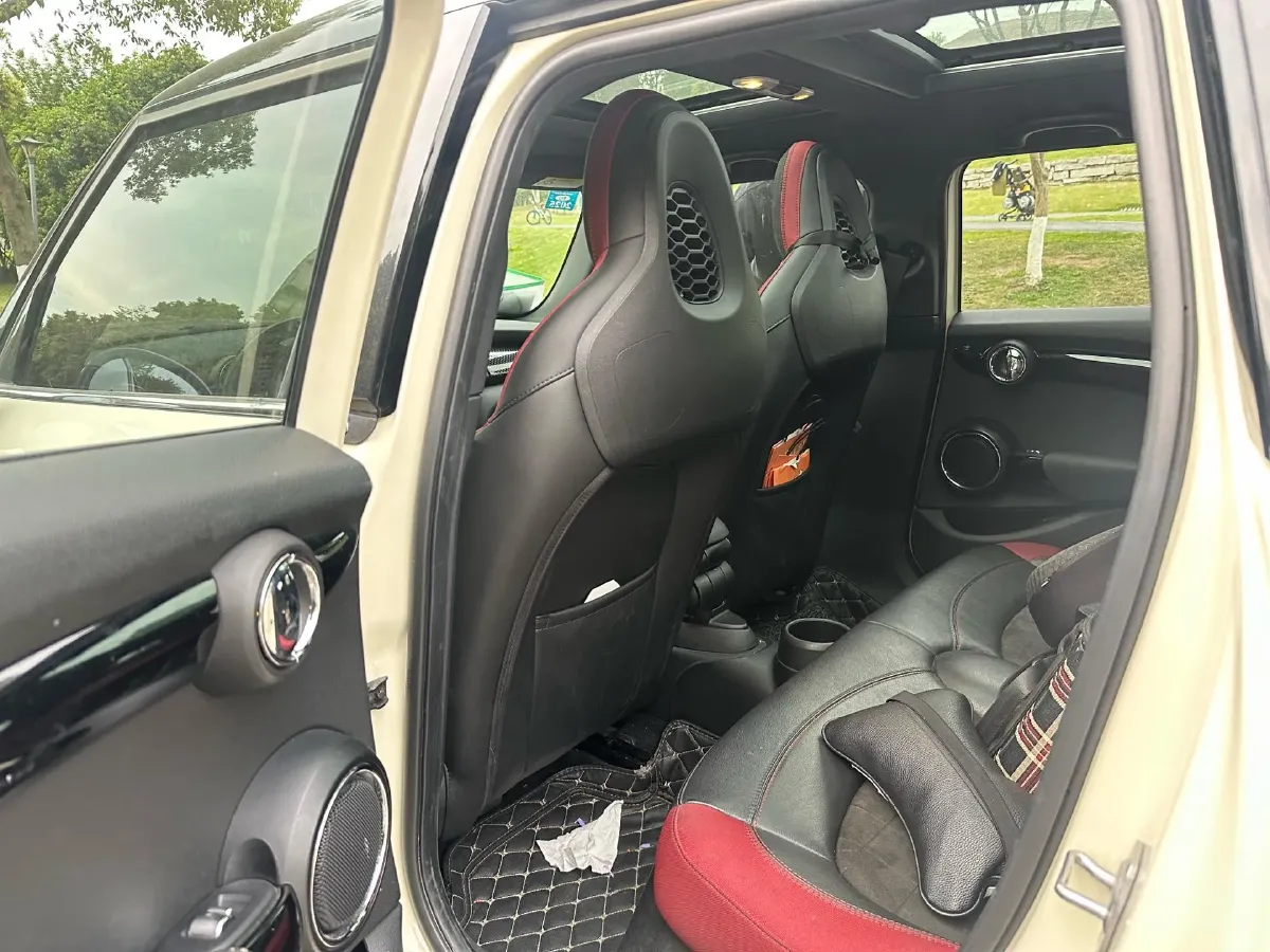 2018 Mercedes-Benz CLA Class 2.0T 184HP L4 7DCT,autocango,china used car exporter,china ev exporter,chinese used car exporter,chinese used ev exporter