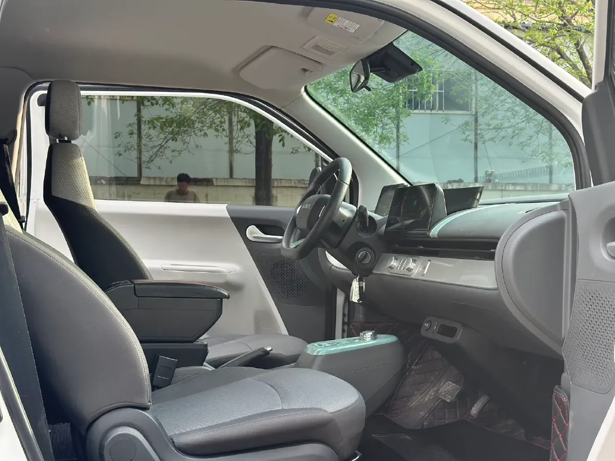 2025 LingBox BOX BEV 19.2KWH,autocango,china used car exporter,china ev exporter,chinese used car exporter,chinese used ev exporter