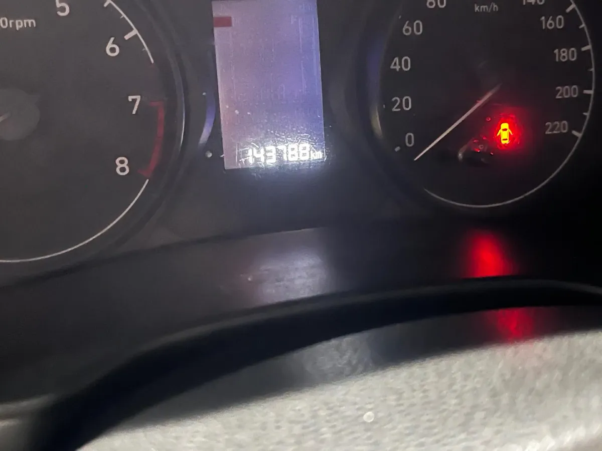 2017 Hyundai Reina 1.4L 95HP L4 5MT,autocango,china used car exporter,china ev exporter,chinese used car exporter,chinese used ev exporter