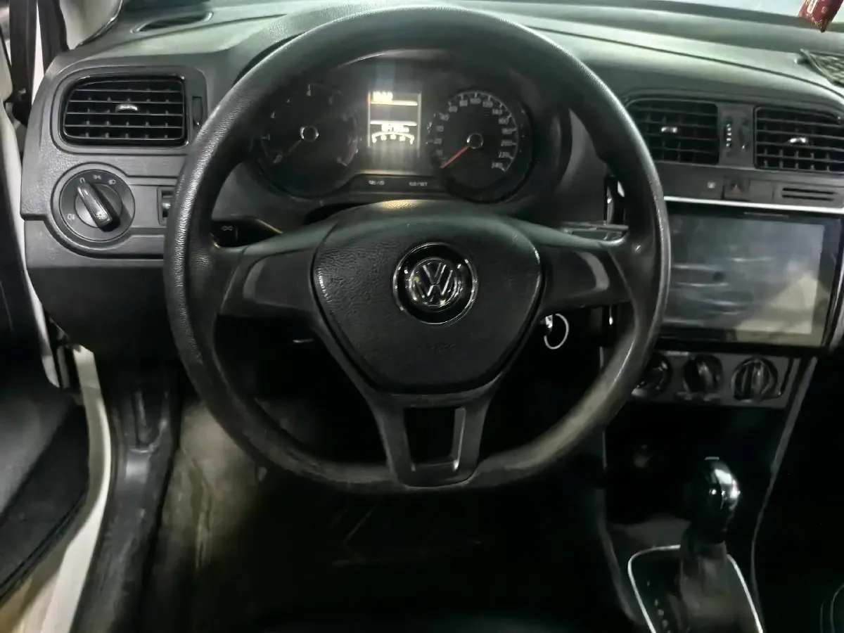 2016 Volkswagen Polo 1.4L 90HP L4 6AT,autocango,china used car exporter,china ev exporter,chinese used car exporter,chinese used ev exporter