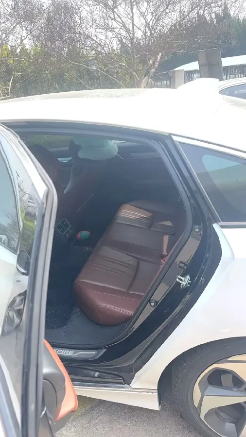 2019 Honda Inspire 2.0L 146HP L4 E-CVT Hybrid,autocango,china used car exporter,china ev exporter,chinese used car exporter,chinese used ev exporter