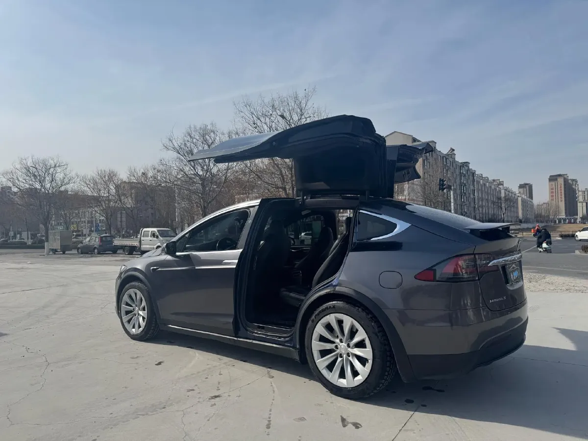 2017 Tesla Model X BEV 100KWH,autocango,china used car exporter,china ev exporter,chinese used car exporter,chinese used ev exporter
