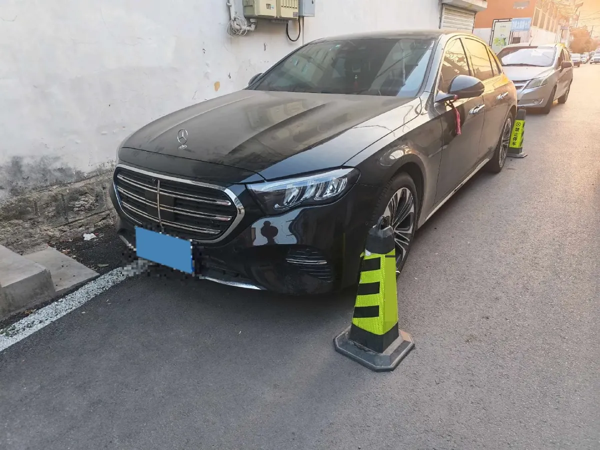 2025 Mercedes-Benz E Class 2.0T 258HP L4 9AT,autocango,china used car exporter,china ev exporter,chinese used car exporter,chinese used ev exporter