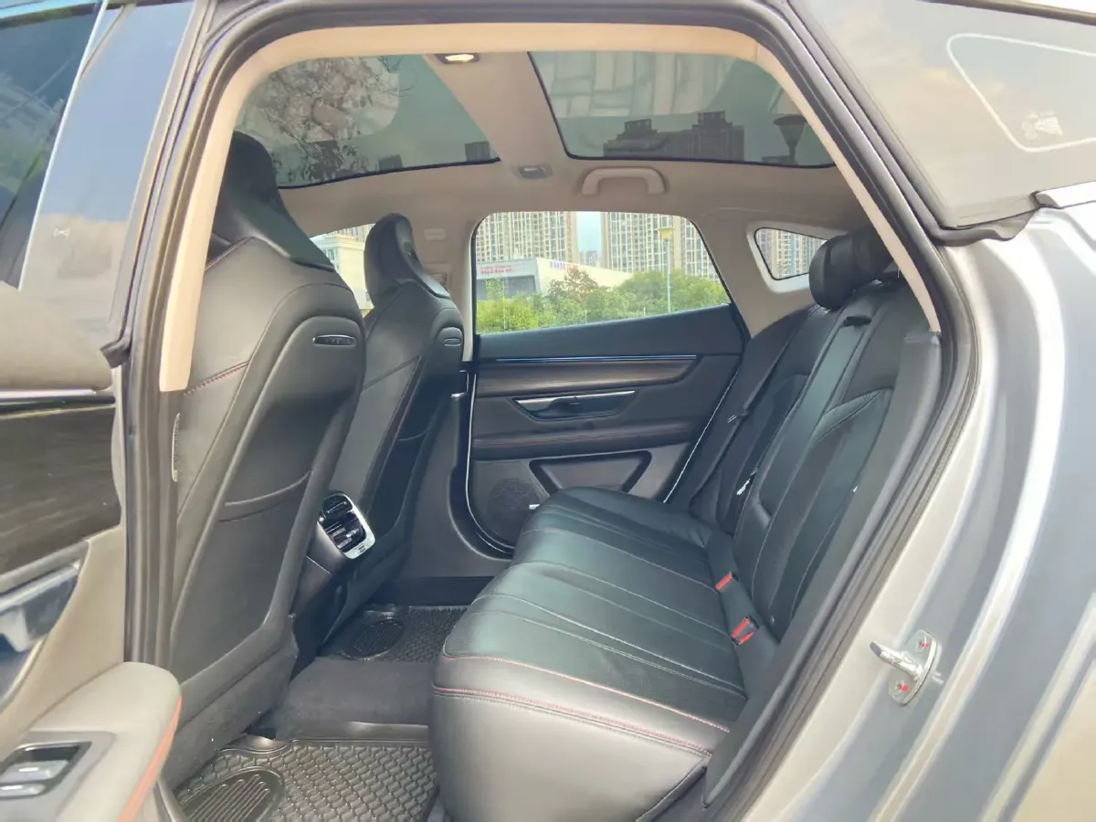 2020 DS 7 1.6T 215HP L4 8AT,autocango,china used car exporter,china ev exporter,chinese used car exporter,chinese used ev exporter