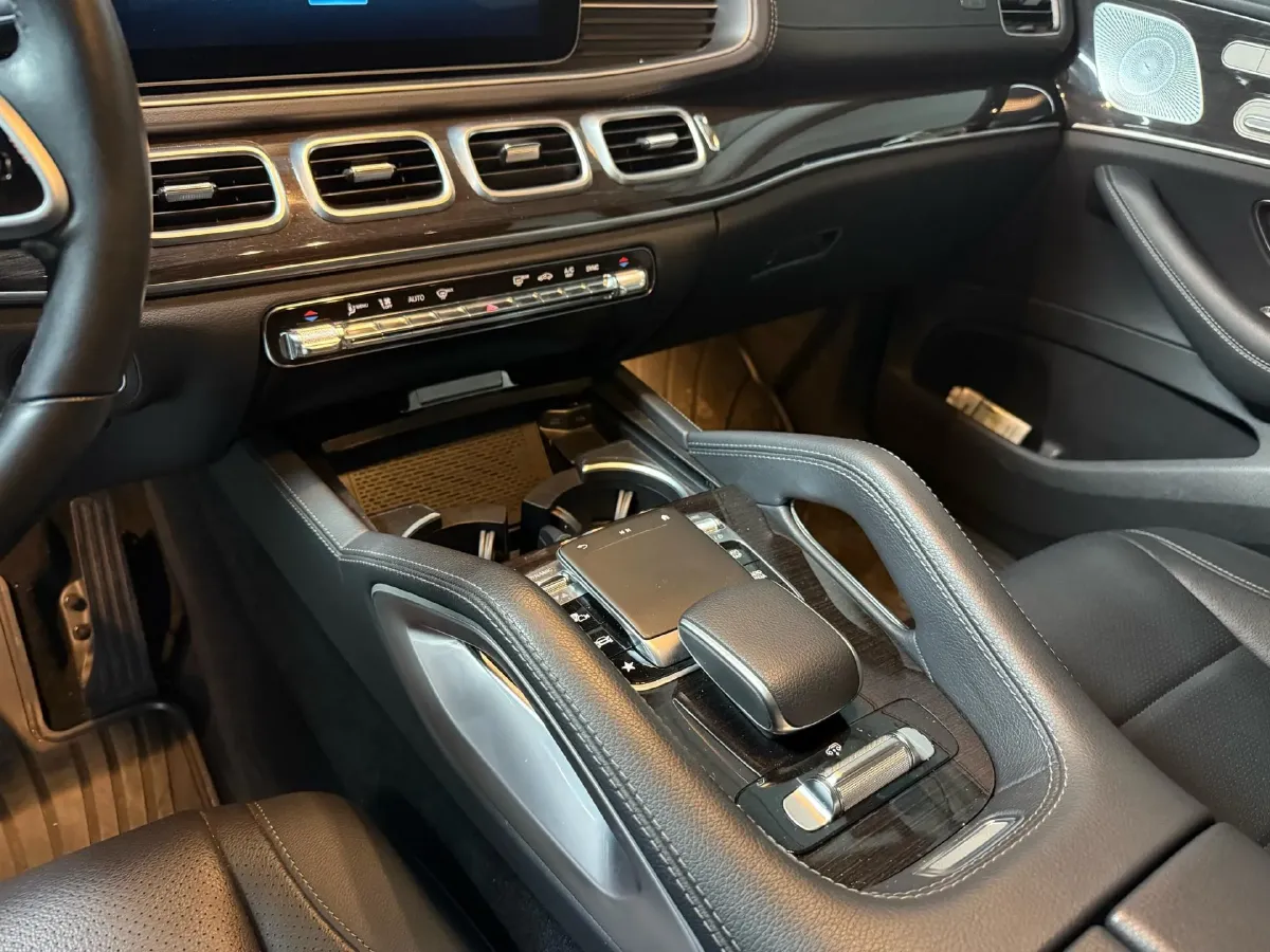 2020 Mercedes-Benz GLE Class 2.0T 258HP L4 9AT,autocango,china used car exporter,china ev exporter,chinese used car exporter,chinese used ev exporter