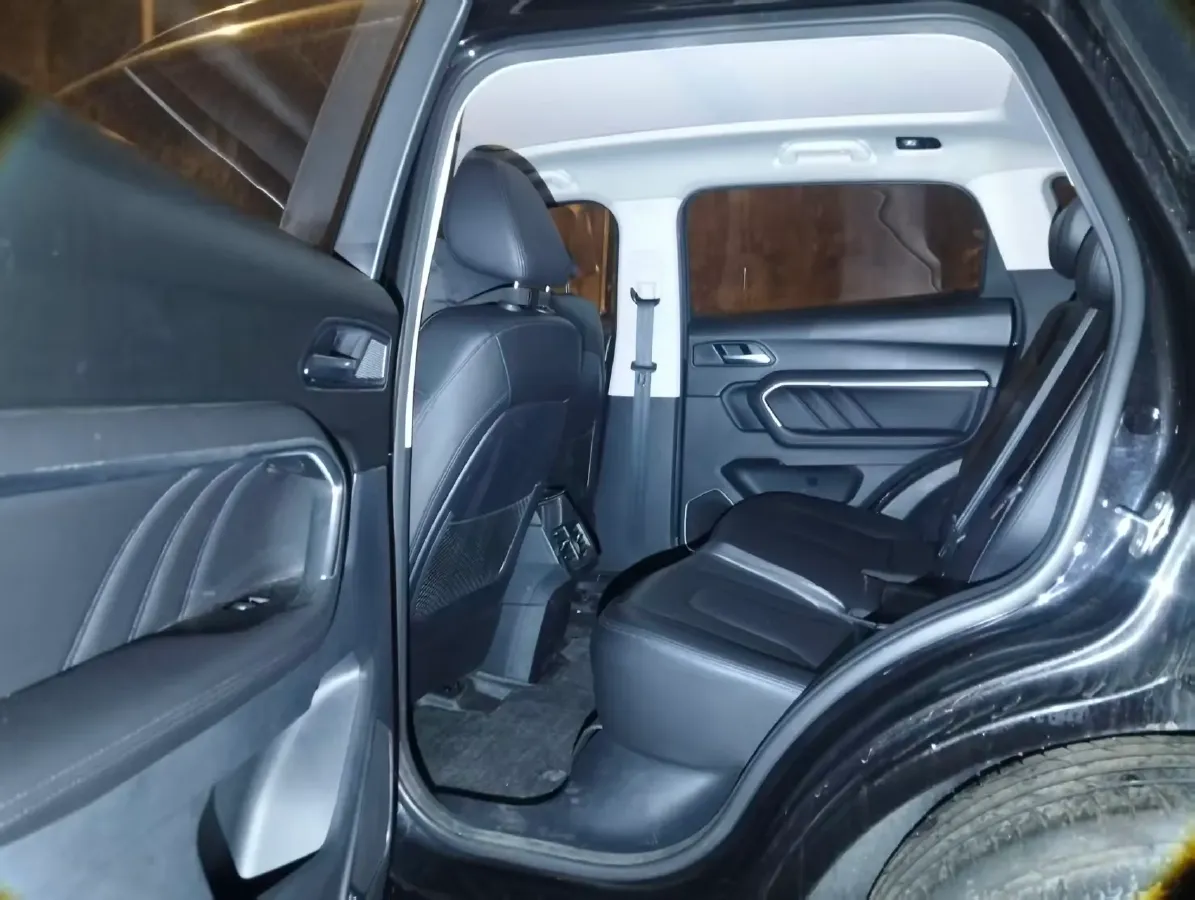 2018 Haval H6 1.5T 169HP L4 7DCT,autocango,china used car exporter,china ev exporter,chinese used car exporter,chinese used ev exporter