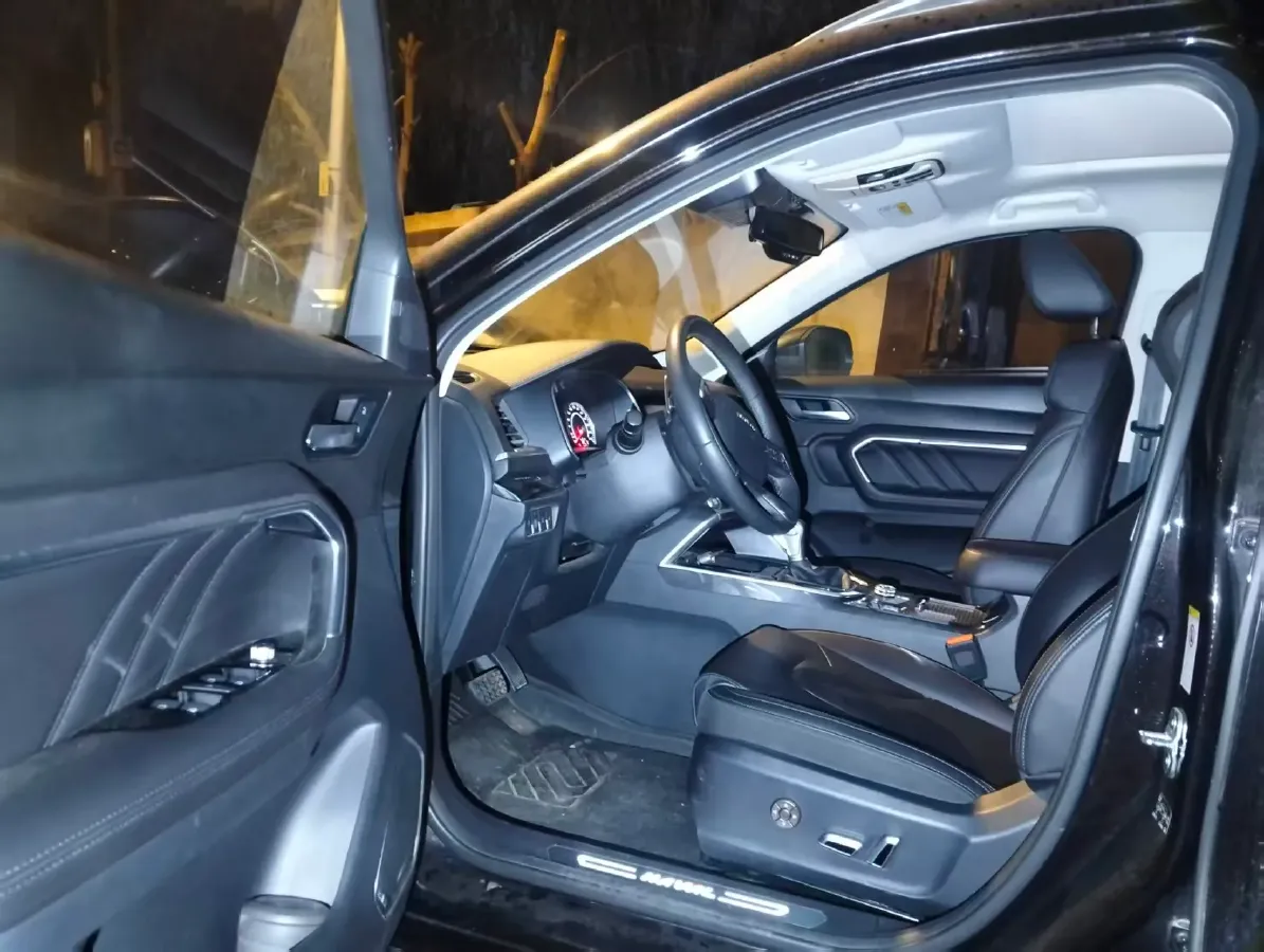 2018 Haval H6 1.5T 169HP L4 7DCT,autocango,china used car exporter,china ev exporter,chinese used car exporter,chinese used ev exporter