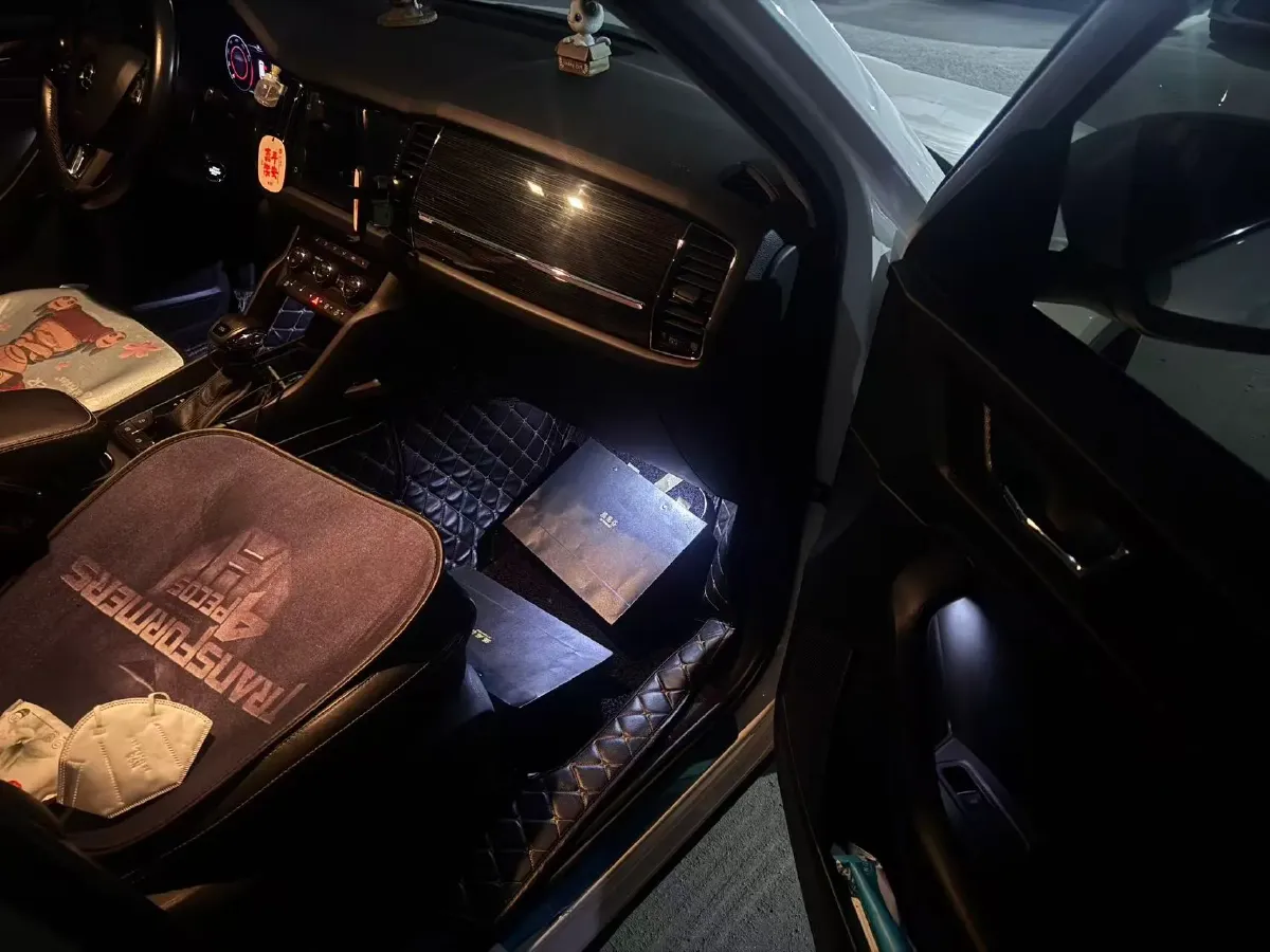 2017 Skoda Kodiak 1.8T 180HP L4 7DCT,autocango,china used car exporter,china ev exporter,chinese used car exporter,chinese used ev exporter