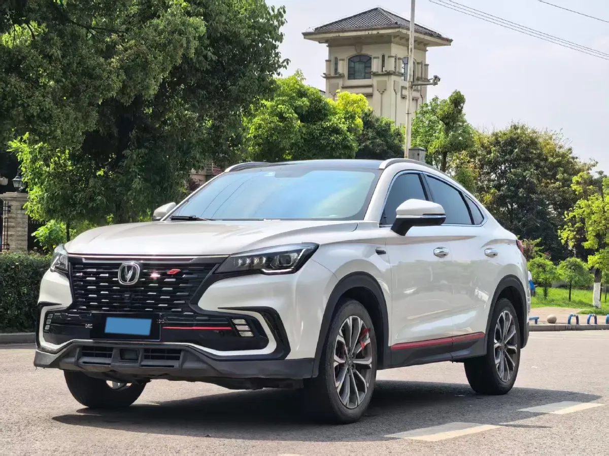 2023 ChangAn CS85 Coupe 1.5T 188HP L4 7DCT,autocango,china used car exporter,china ev exporter,chinese used car exporter,chinese used ev exporter