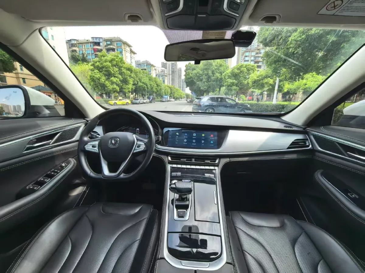 2023 ChangAn CS85 Coupe 1.5T 188HP L4 7DCT,autocango,china used car exporter,china ev exporter,chinese used car exporter,chinese used ev exporter