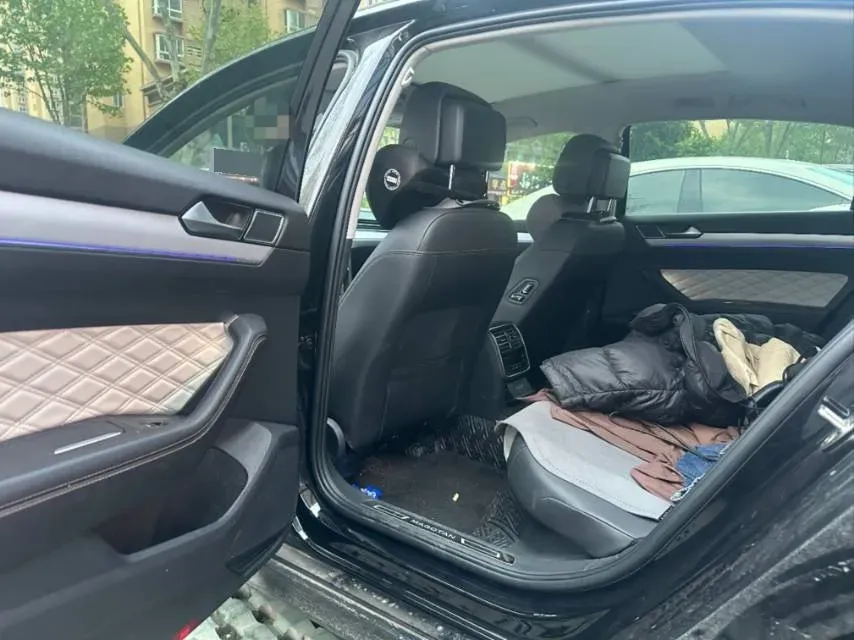 2023 Volkswagen Magotan 2.0T 186HP L4 7DCT,autocango,china used car exporter,china ev exporter,chinese used car exporter,chinese used ev exporter