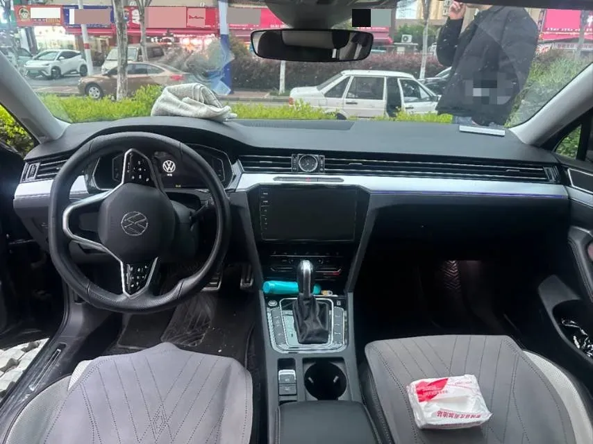 2023 Volkswagen Magotan 2.0T 186HP L4 7DCT,autocango,china used car exporter,china ev exporter,chinese used car exporter,chinese used ev exporter