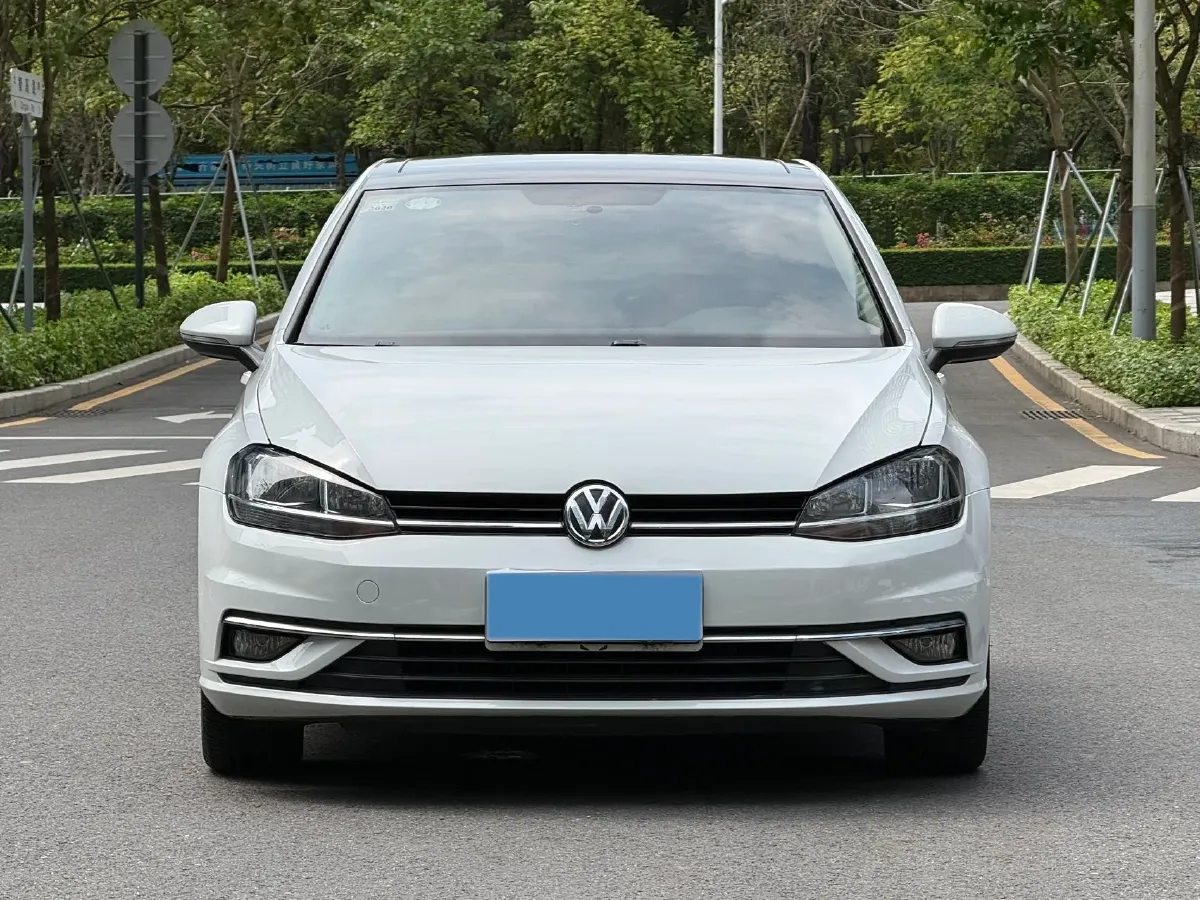 2018 Volkswagen Golf 1.4T 131HP L4 7DCT,autocango,china used car exporter,china ev exporter,chinese used car exporter,chinese used ev exporter