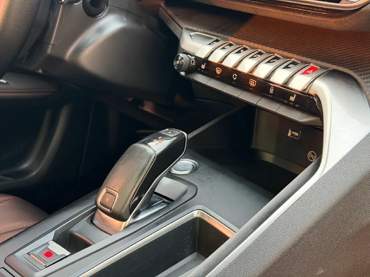 2018 Peugeot 4008 1.6T 167HP L4 6AT,autocango,china used car exporter,china ev exporter,chinese used car exporter,chinese used ev exporter