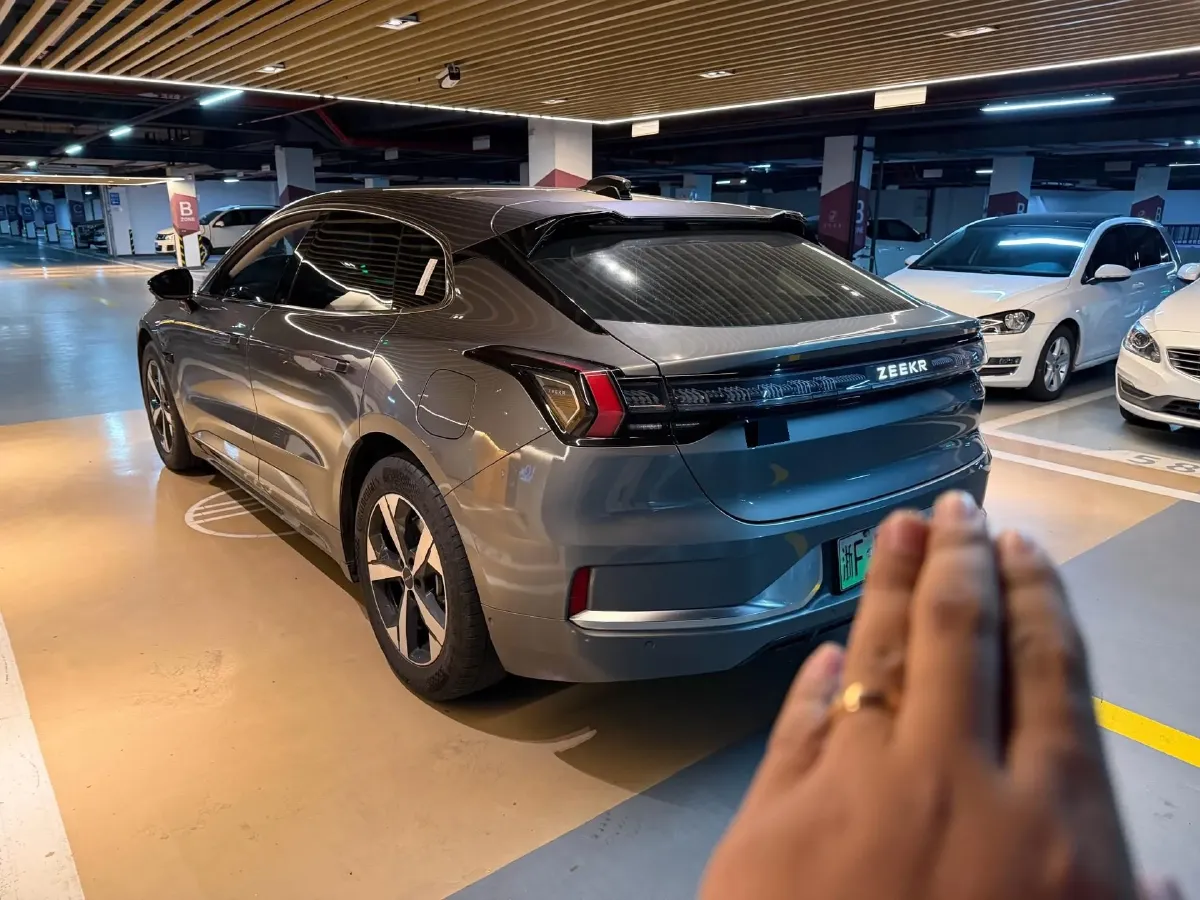 2023 Zeekr 001 BEV 86KWH,autocango,china used car exporter,china ev exporter,chinese used car exporter,chinese used ev exporter