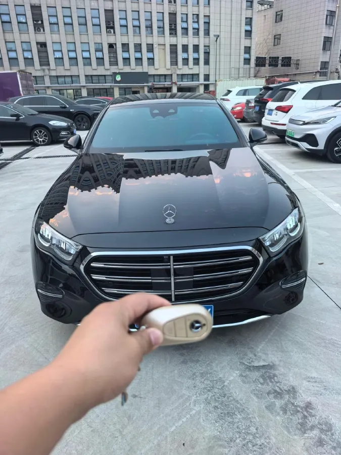 2025 Mercedes-Benz E Class 2.0T 258HP L4 9AT,autocango,china used car exporter,china ev exporter,chinese used car exporter,chinese used ev exporter