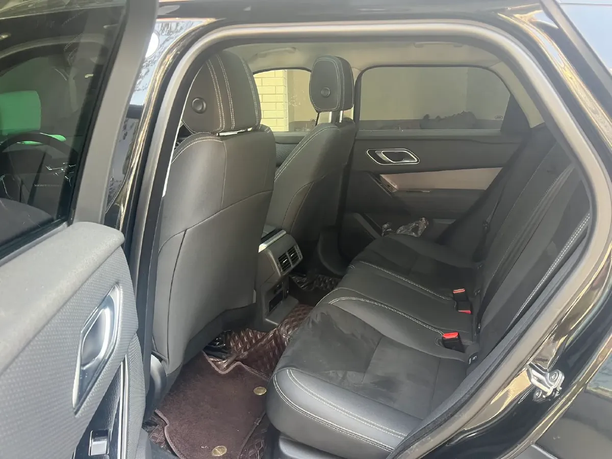 2018 Land Rover Discovery 2.0T 300HP L4 8AT,autocango,china used car exporter,china ev exporter,chinese used car exporter,chinese used ev exporter