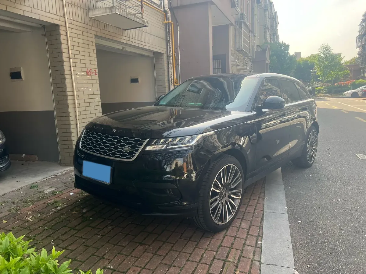 2018 Land Rover Discovery 2.0T 300HP L4 8AT,autocango,china used car exporter,china ev exporter,chinese used car exporter,chinese used ev exporter