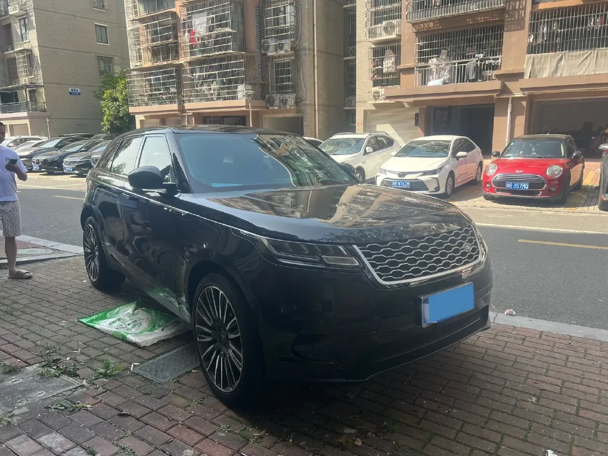 2018 Land Rover Discovery 2.0T 300HP L4 8AT,autocango,china used car exporter,china ev exporter,chinese used car exporter,chinese used ev exporter