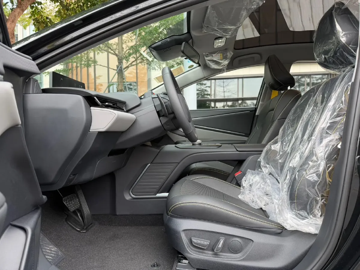 2025 Toyota bZ5 BEV,autocango,china used car exporter,china ev exporter,chinese used car exporter,chinese used ev exporter