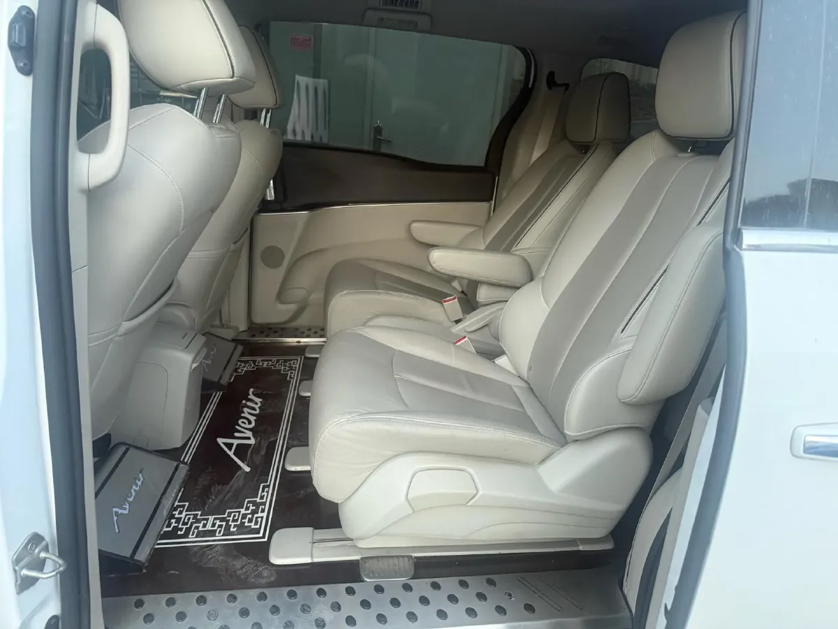 2021 Buick GL8 2.0T 237HP L4 9AT,autocango,china used car exporter,china ev exporter,chinese used car exporter,chinese used ev exporter