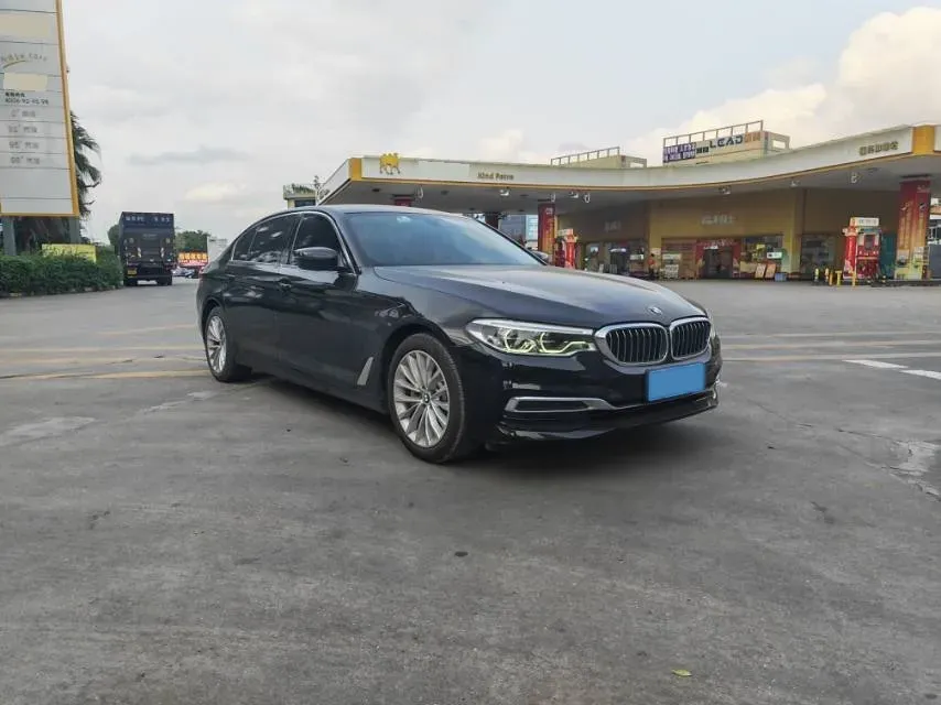 2020 BMW 5 Series 2.0T 252HP L4 8AT,autocango,china used car exporter,china ev exporter,chinese used car exporter,chinese used ev exporter