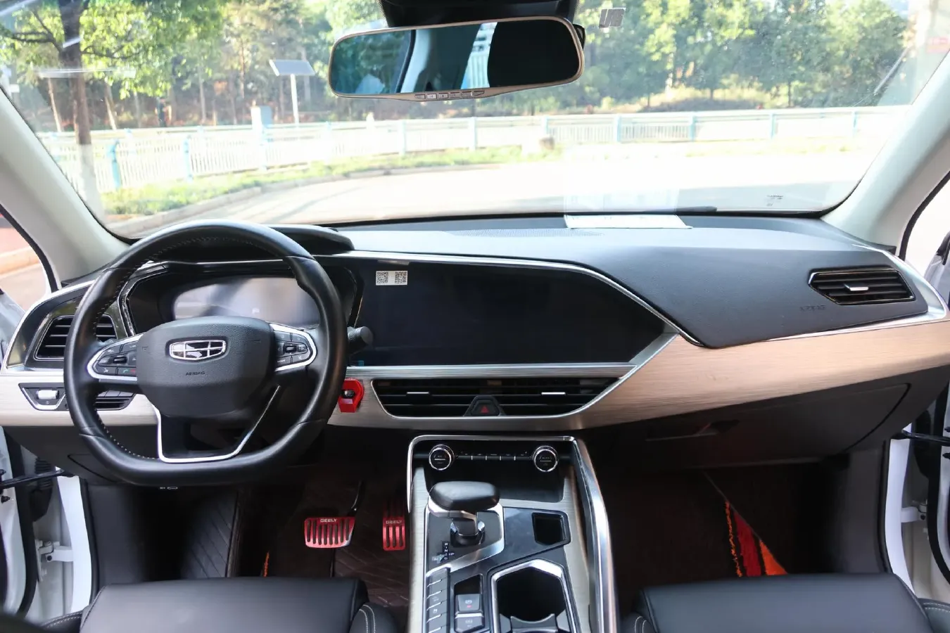 2019 Geely Tugella 2.0T 238HP L4 8AT,autocango,china used car exporter,china ev exporter,chinese used car exporter,chinese used ev exporter