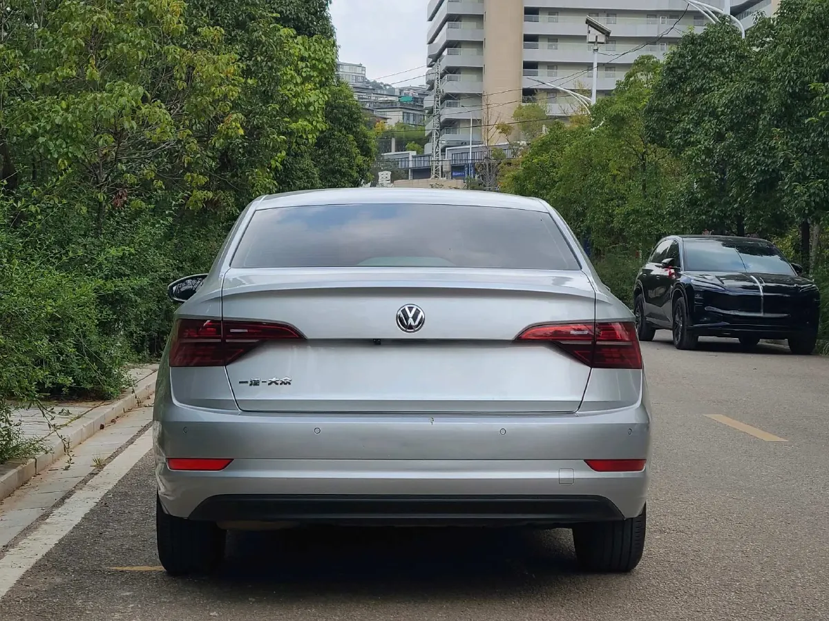 2019 Volkswagen Sagitar 1.2T 116HP L4 5MT,autocango,china used car exporter,china ev exporter,chinese used car exporter,chinese used ev exporter