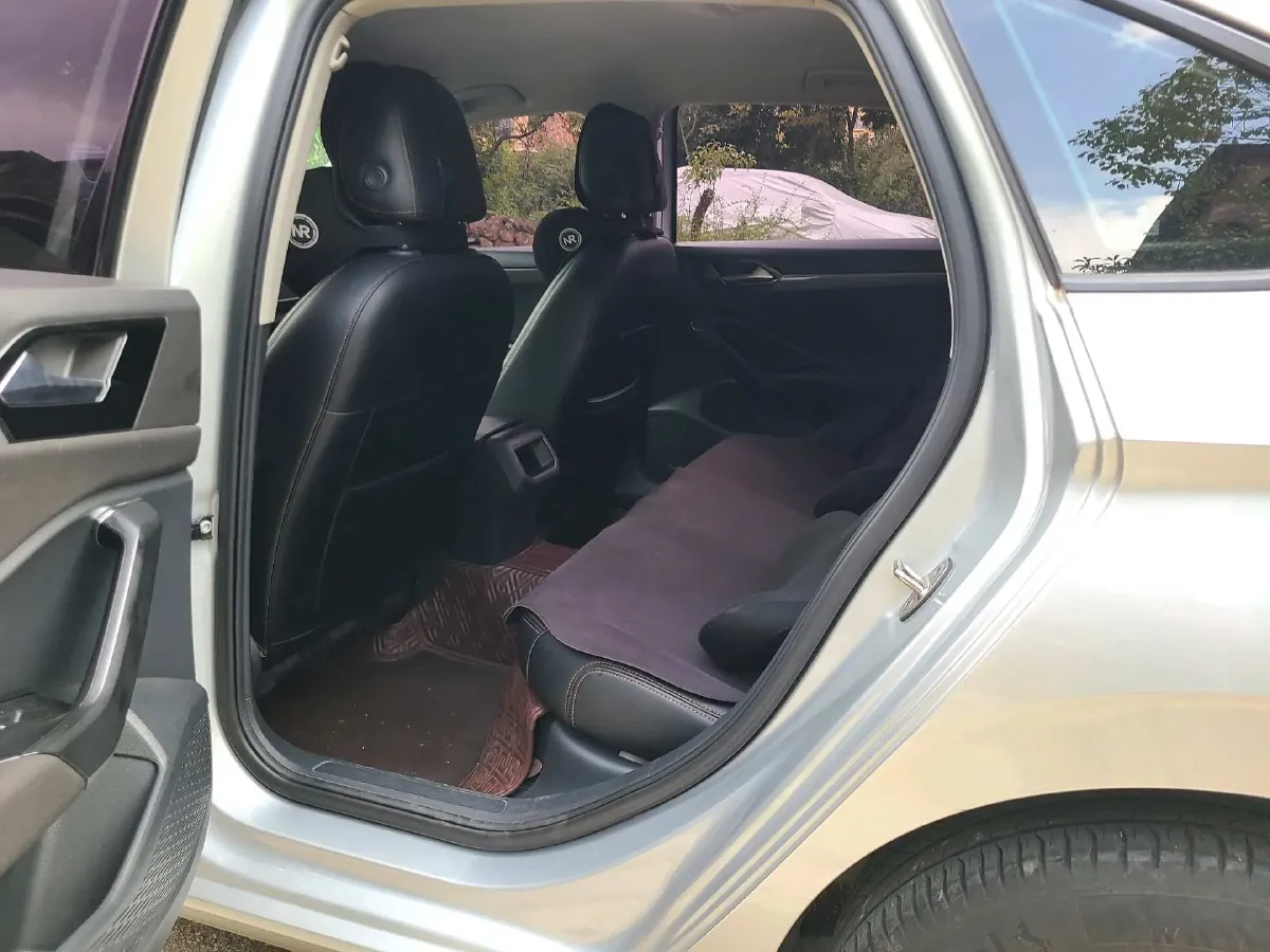 2019 Volkswagen Sagitar 1.2T 116HP L4 5MT,autocango,china used car exporter,china ev exporter,chinese used car exporter,chinese used ev exporter