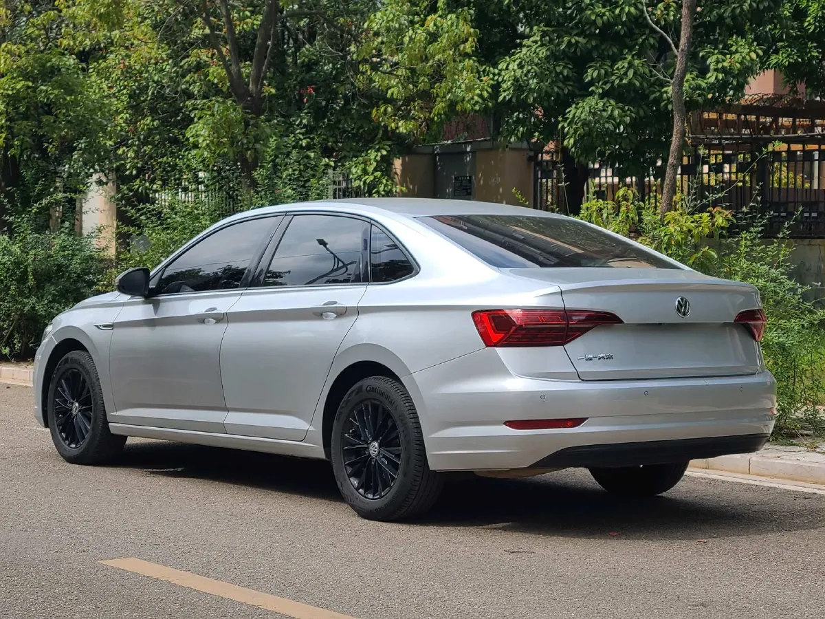 2019 Volkswagen Sagitar 1.2T 116HP L4 5MT,autocango,china used car exporter,china ev exporter,chinese used car exporter,chinese used ev exporter