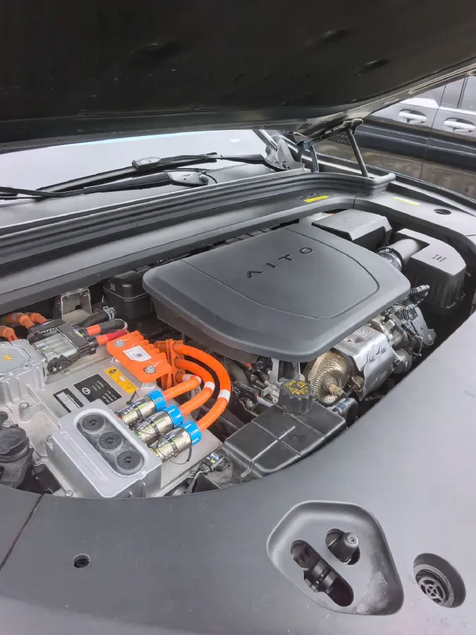 2024 AITO AITO M9 1.5T 152HP L4 REEV 42KWH,autocango,china used car exporter,china ev exporter,chinese used car exporter,chinese used ev exporter