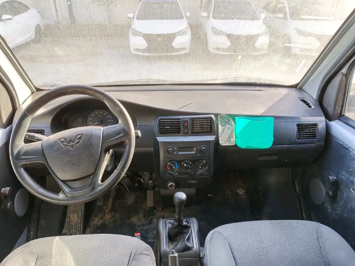 2021 WuLing RongGuang Mini Truck 1.5L 99HP L4 5MT,autocango,china used car exporter,china ev exporter,chinese used car exporter,chinese used ev exporter
