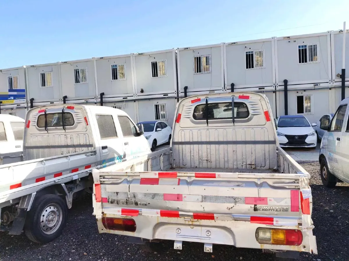 2021 WuLing RongGuang Mini Truck 1.5L 99HP L4 5MT,autocango,china used car exporter,china ev exporter,chinese used car exporter,chinese used ev exporter