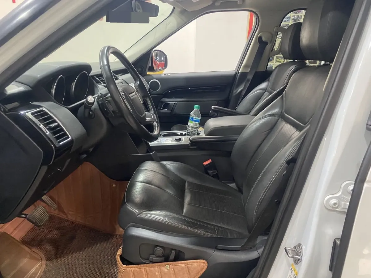 2018 Land Rover Discovery 3.0T 340HP V6 8AT,autocango,china used car exporter,china ev exporter,chinese used car exporter,chinese used ev exporter