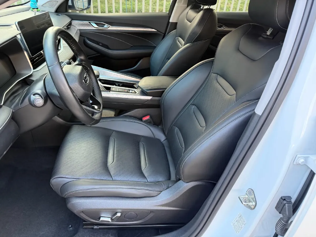 2021 Geely Preface 2.0T 190HP L4 7DCT,autocango,china used car exporter,china ev exporter,chinese used car exporter,chinese used ev exporter