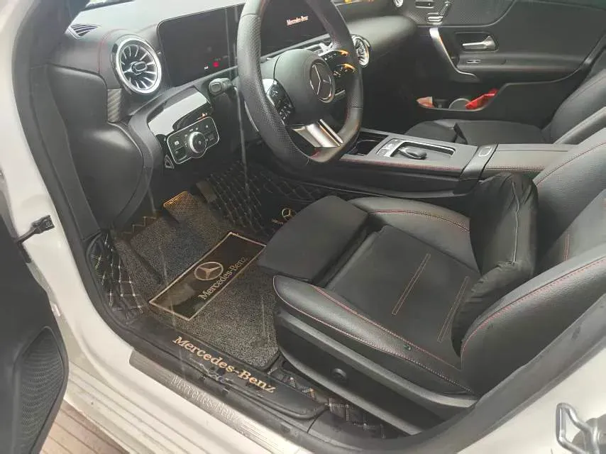 2025 Mercedes-Benz A Class 1.3T 163HP L4 7DCT,autocango,china used car exporter,china ev exporter,chinese used car exporter,chinese used ev exporter