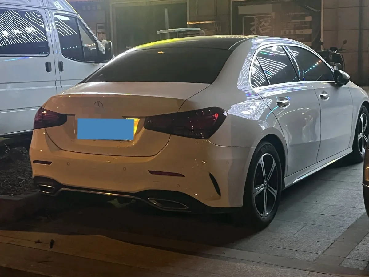 2025 Mercedes-Benz A Class 1.3T 163HP L4 7DCT,autocango,china used car exporter,china ev exporter,chinese used car exporter,chinese used ev exporter