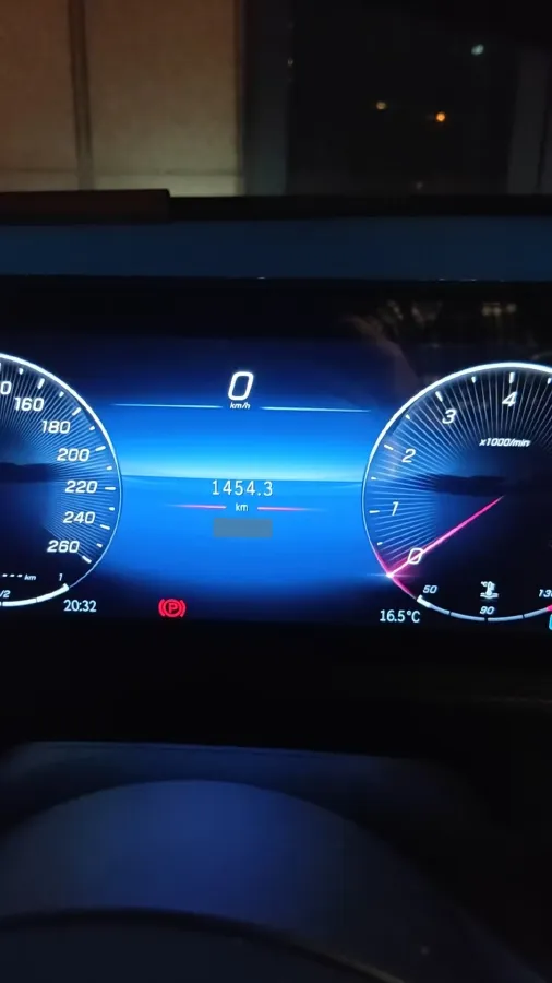 2025 Mercedes-Benz A Class 1.3T 163HP L4 7DCT,autocango,china used car exporter,china ev exporter,chinese used car exporter,chinese used ev exporter