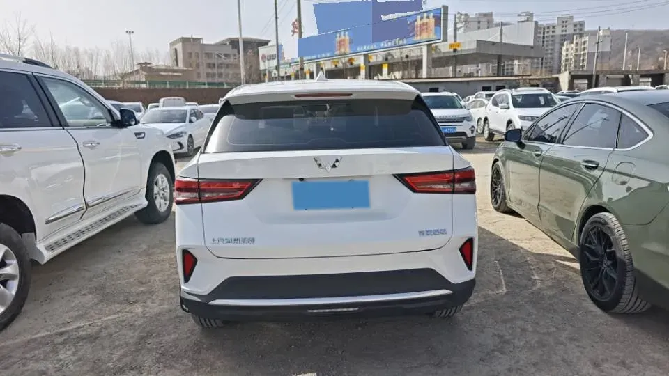 2022 WuLing XingChi 1.5L 99HP L4 6MT,autocango,china used car exporter,china ev exporter,chinese used car exporter,chinese used ev exporter