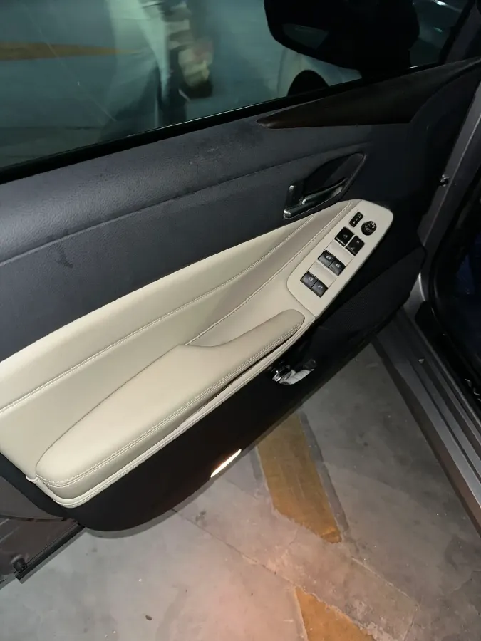 2019 Toyota Avalon 2.0L 178HP L4 CVT,autocango,china used car exporter,china ev exporter,chinese used car exporter,chinese used ev exporter