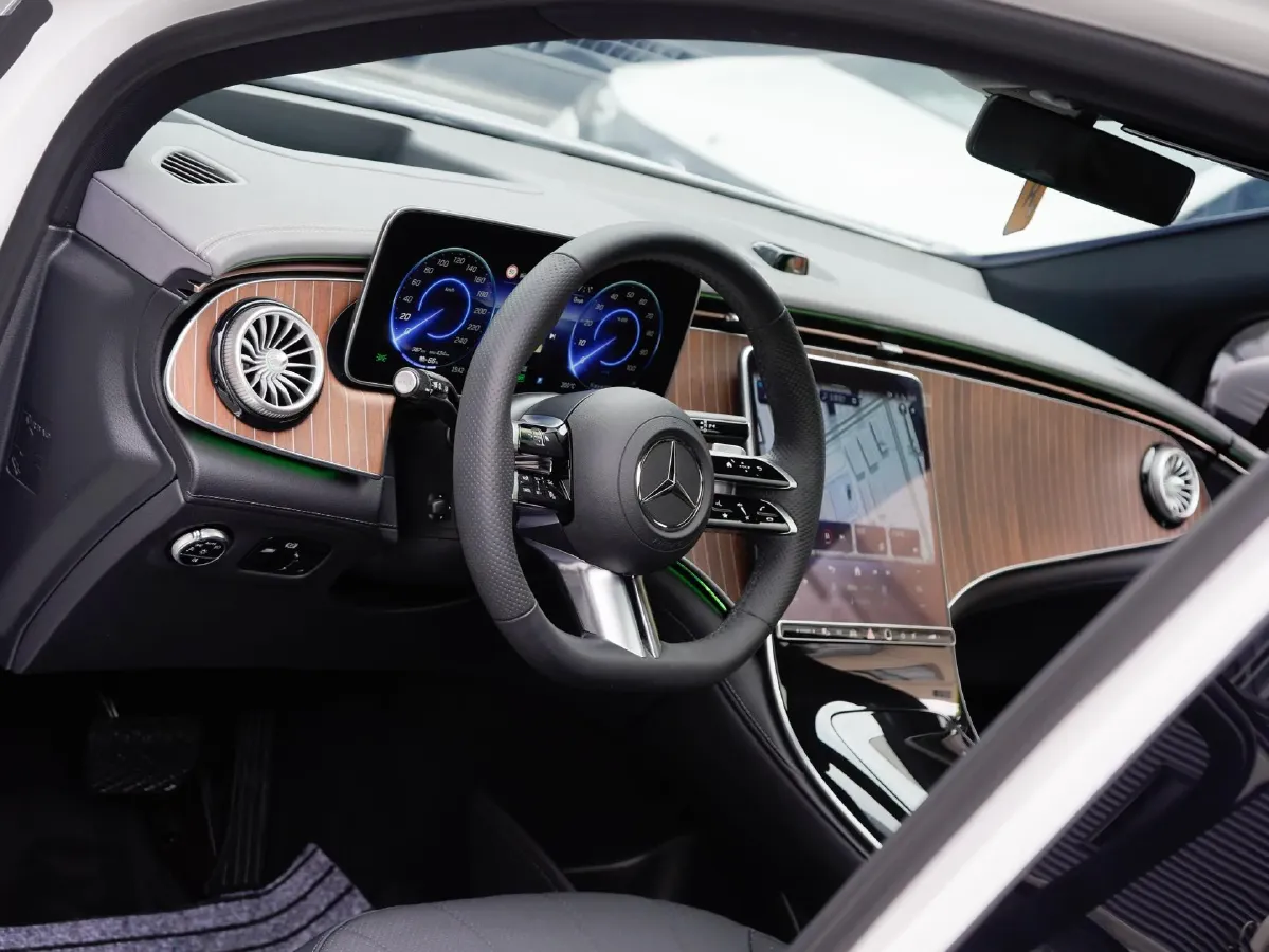 2023 Mercedes-Benz EQE SUV BEV 96.1KWH,autocango,china used car exporter,china ev exporter,chinese used car exporter,chinese used ev exporter