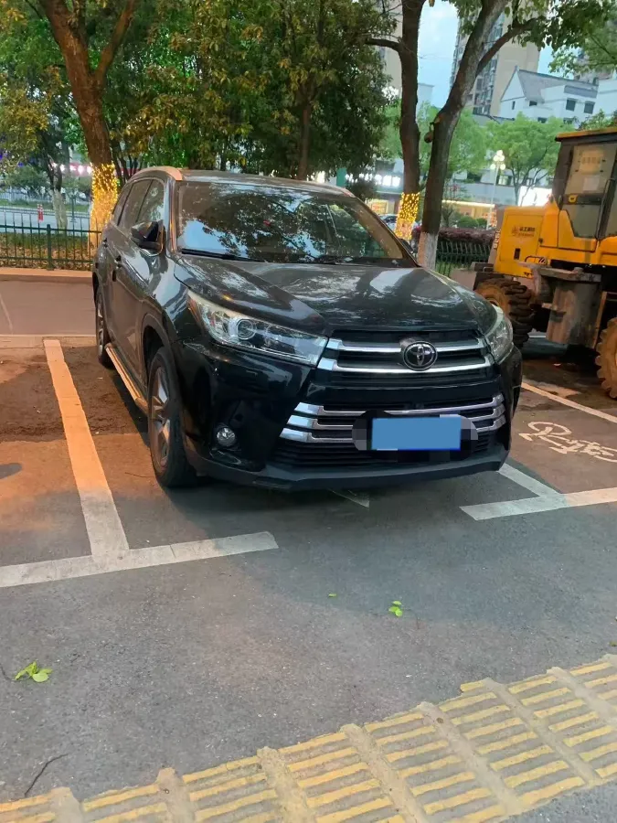 2018 Toyota Highlander 2.0T 220HP L4 6AT,autocango,china used car exporter,china ev exporter,chinese used car exporter,chinese used ev exporter